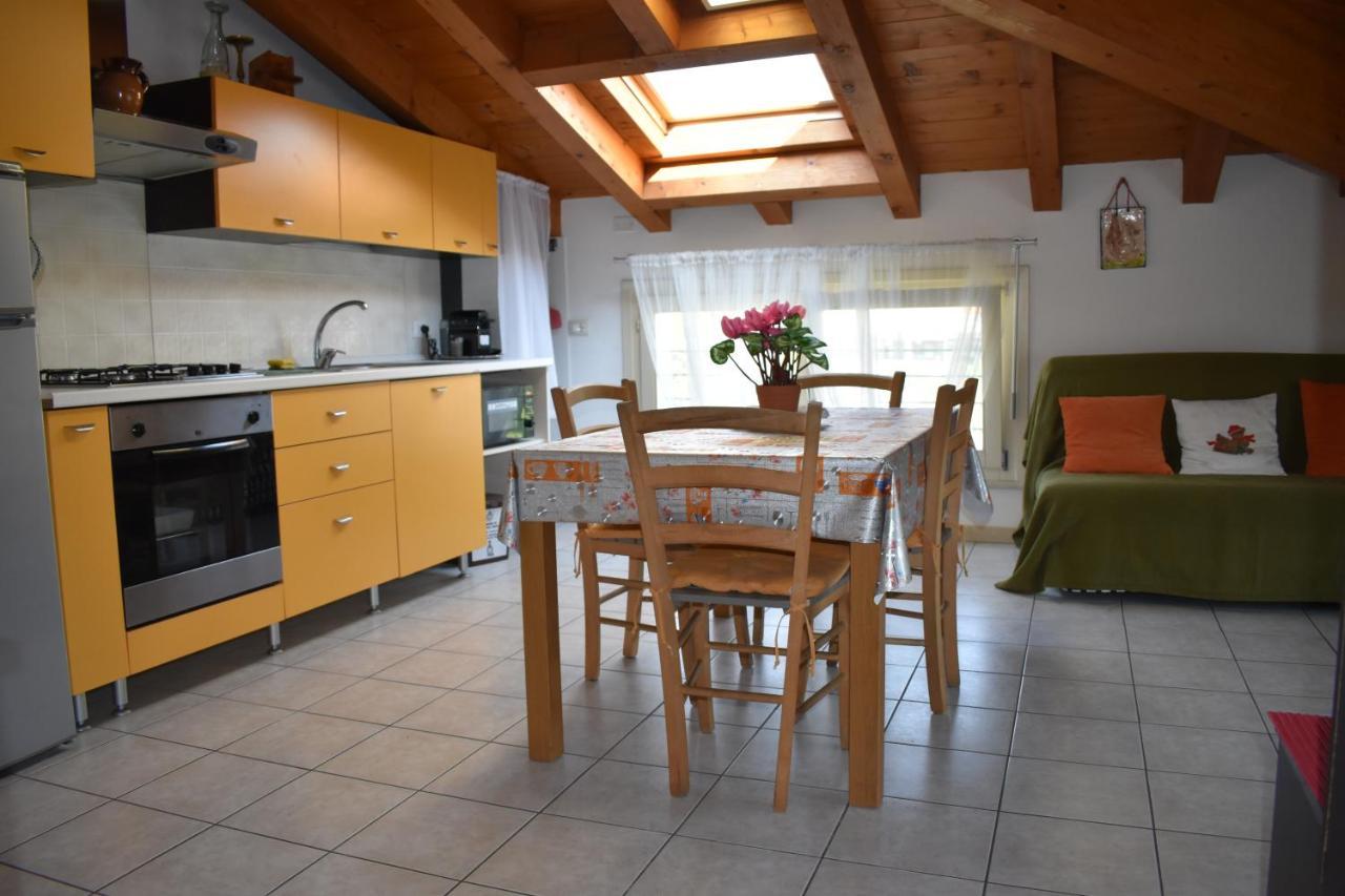 Anna Appartamento Vacanze Monticelli Brusati Exteriör bild