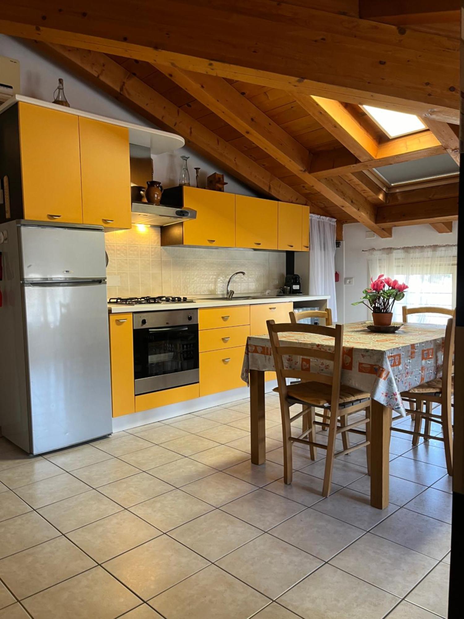 Anna Appartamento Vacanze Monticelli Brusati Exteriör bild