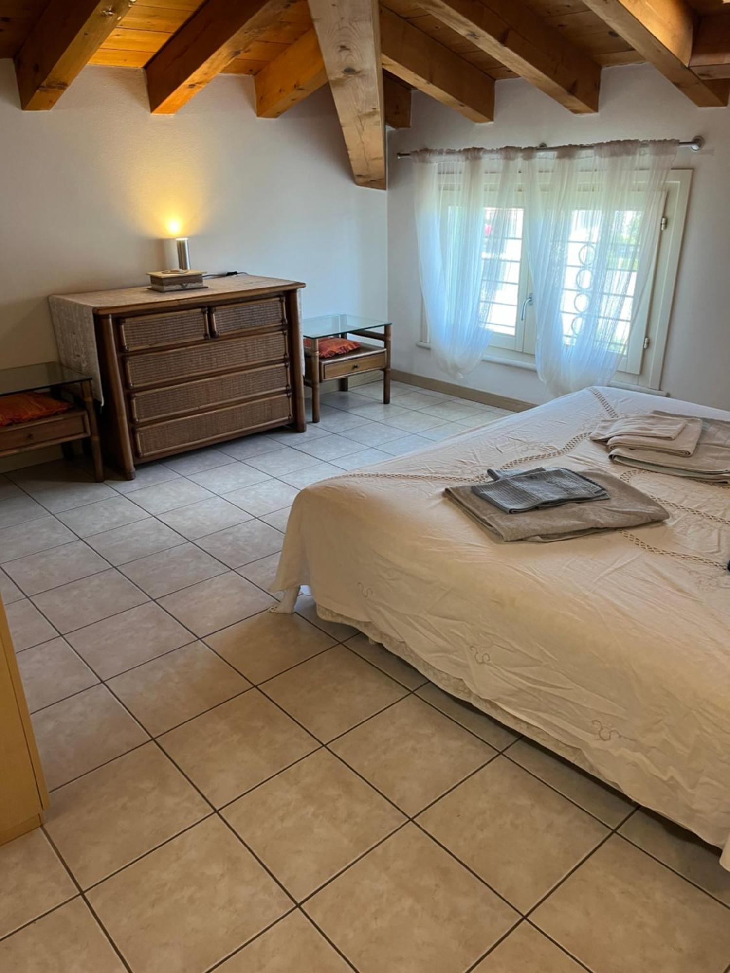 Anna Appartamento Vacanze Monticelli Brusati Exteriör bild