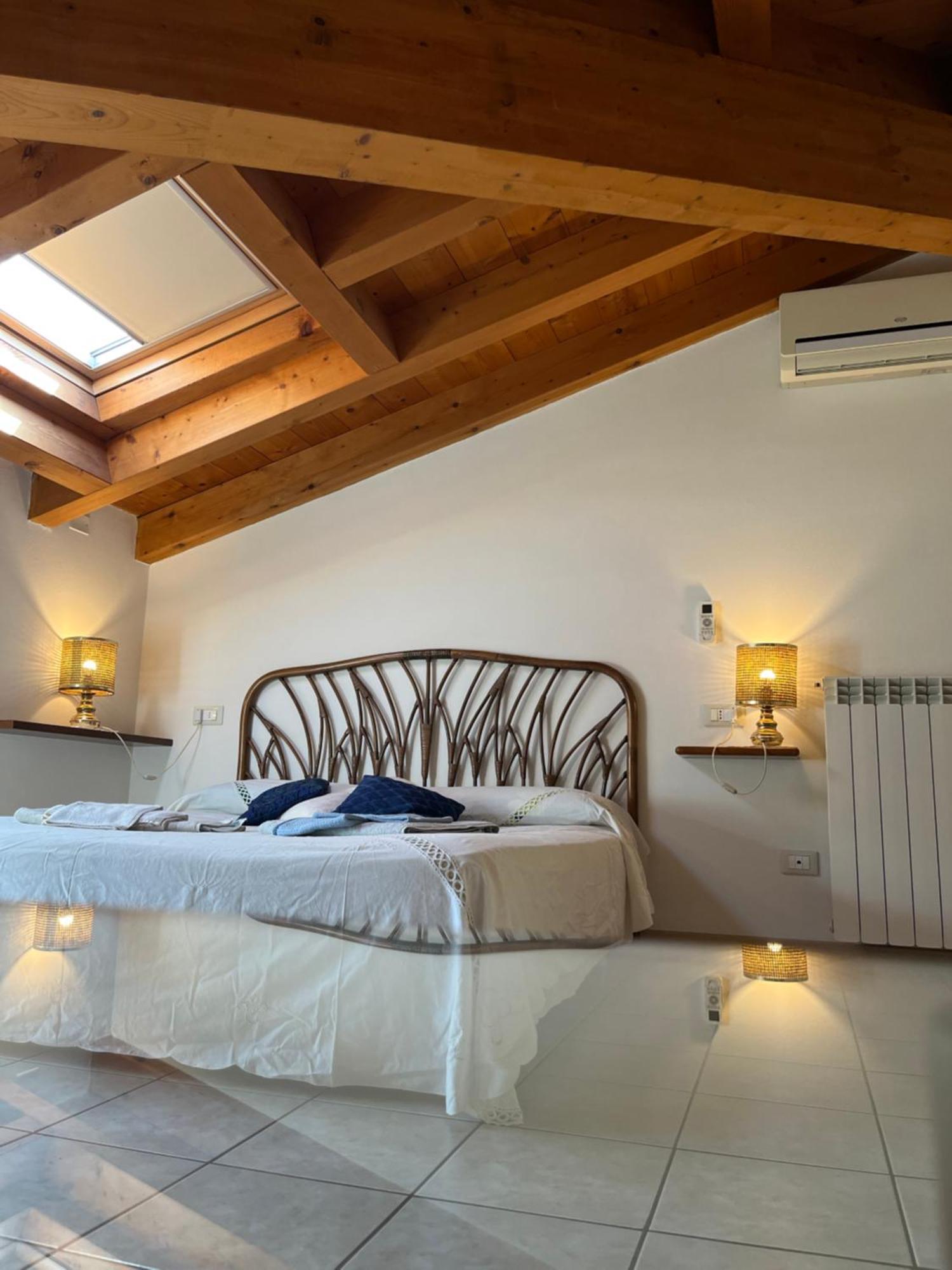 Anna Appartamento Vacanze Monticelli Brusati Exteriör bild